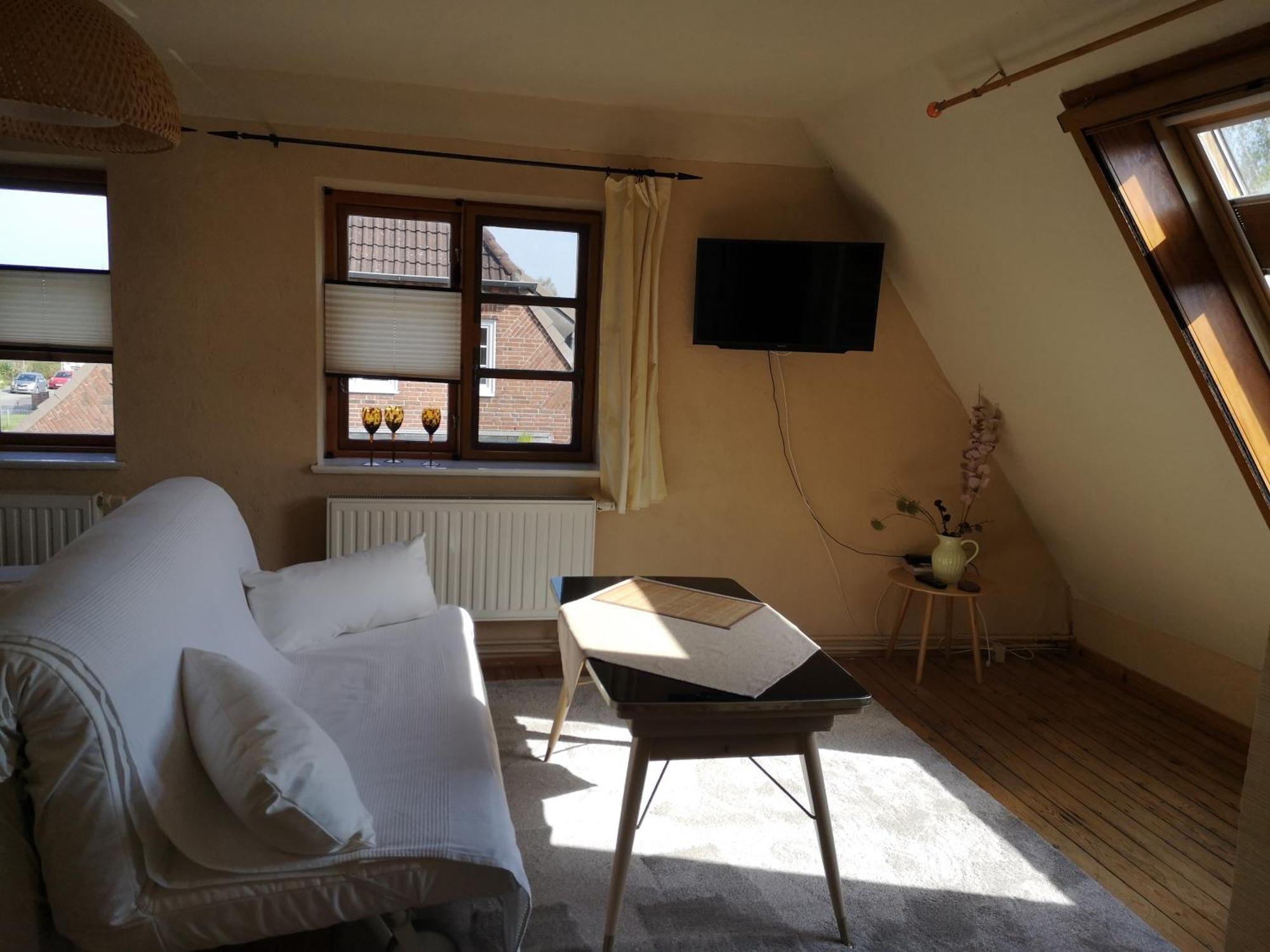 Zimmer Mit Gartenblick Schleswig Exterior foto
